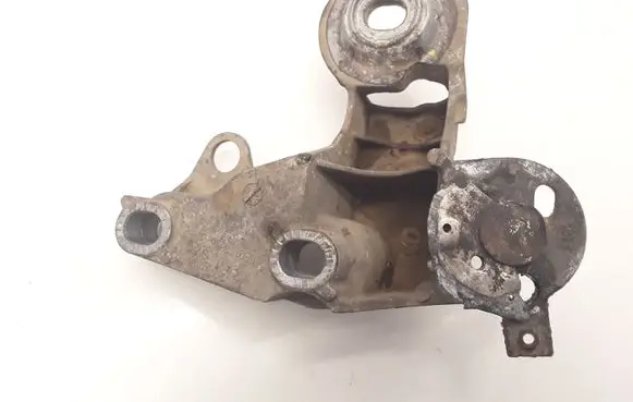 Audi A6 S6 C5 4B Engine mounting bracket 8E0199352D 8E0199352
