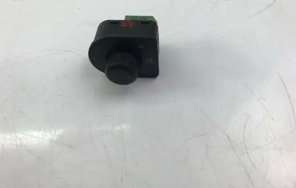 Volkswagen Transporter - Caravelle T5 Electric window control switch 7E1959565A P1587