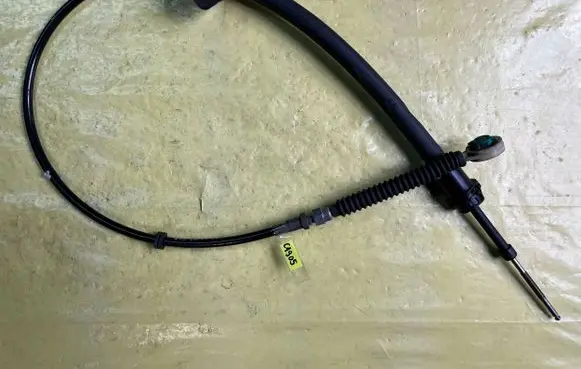 Mercedes-Benz B W245 Gear shift cable linkage A1693700573