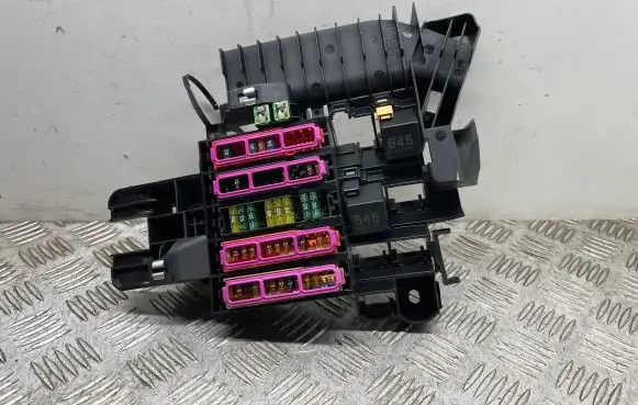 Audi A4 S4 B9 Fuse module 8W2971845A