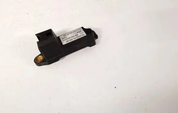 Audi A4 S4 B5 8D Airbag deployment crash/impact sensor 8d0959643b