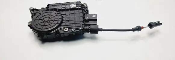 BMW 7 F01 F02 F03 F04 Front door soft close latching motor 4151309800