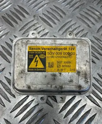 BMW 5 E60 E61 Headlight ballast module Xenon 5DV00900000