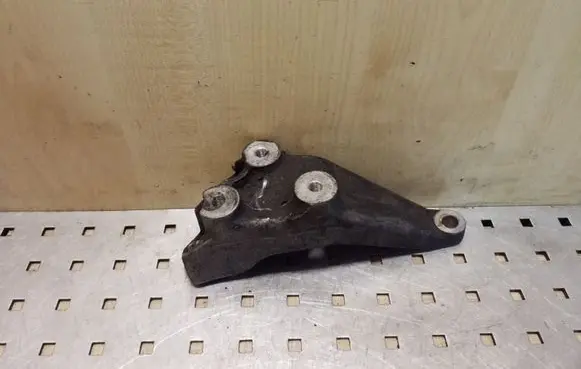 Opel Astra J Gearbox mounting bracket 13248569