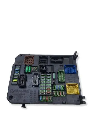 Peugeot 508 Fuse module 9664992380 S180121005H BSIQ0500