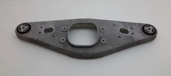Mercedes-Benz CLS C219 Rear differential/diff mount bracket A2303521806