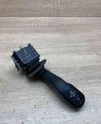 BMW 7 E38 Indicator stalk 8352172 01100410