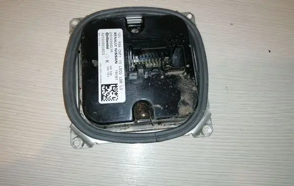 Renault Talisman Headlight ballast module Xenon 260556623R A2C90665803