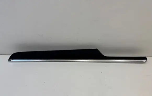 Porsche Macan (95B) Other rear door trim element 95B867062N