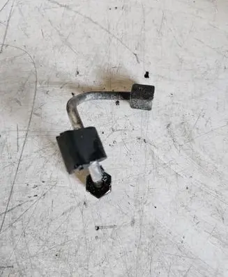 Audi A4 S4 B8 8K Fuel injector supply line/pipe 