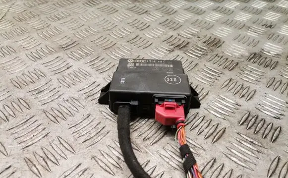 Audi A5 8T 8F Other control units/modules 8t0907468f