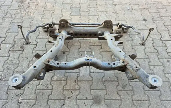 Volkswagen Touareg II Rear axle beam 46799043 ED025832 7P0500041