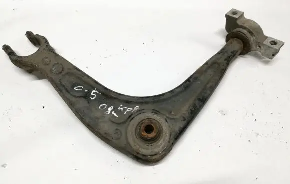 Citroen C5 Front lower control arm/wishbone 833547
