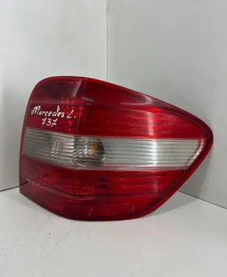 Mercedes-Benz ML W164 Rear/tail lights 404132R 135V08W