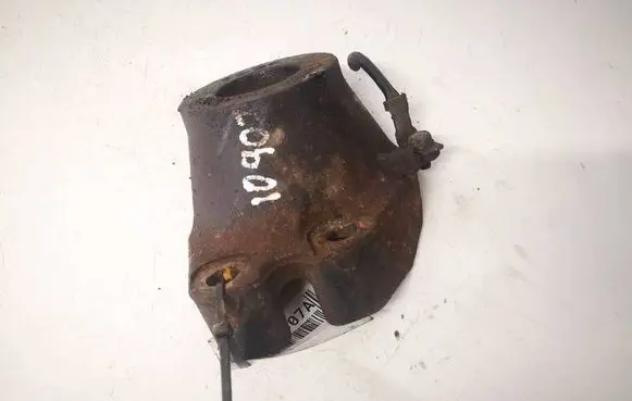 Mazda 6 Engine mount bracket 