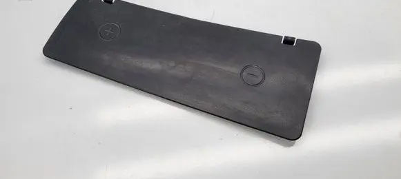 Audi A6 S6 C5 4B Battery box tray cover/lid 4B1819422