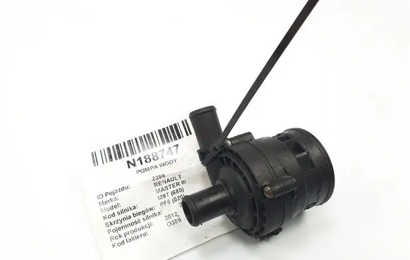 Renault Master III Water pump