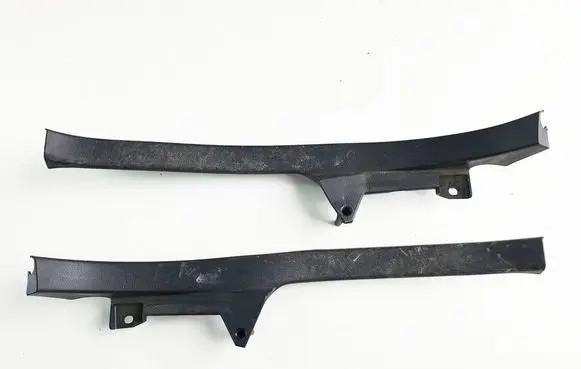 Foot area side trim