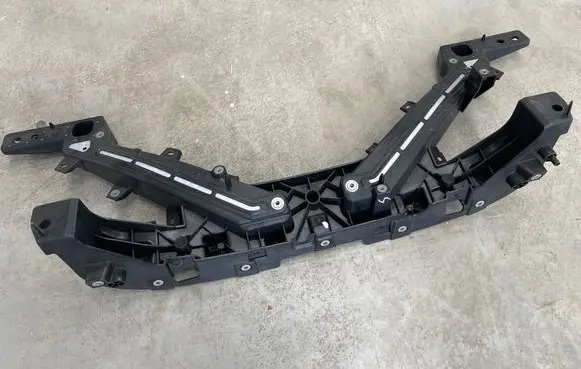 Tesla Model 3 Top upper radiator support slam panel 1711743-00
