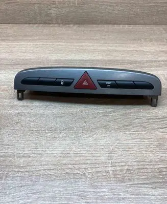 Peugeot 308 Hazard light switch 9659215177