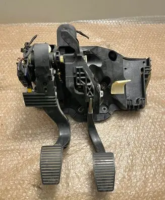Fiat 500X Pedal assembly 00520490220