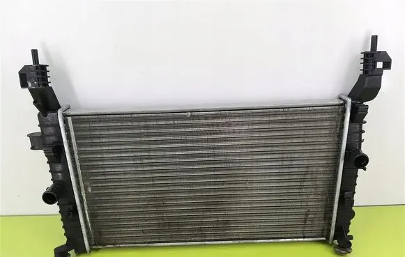 Opel Meriva B Coolant radiator 