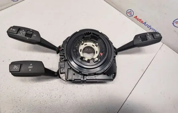 Steering wheel axle set