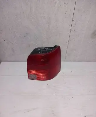Volkswagen PASSAT B5 Rear/tail lights