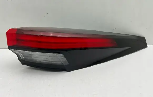 Toyota C-HR I Rear/tail lights 81550-F4200