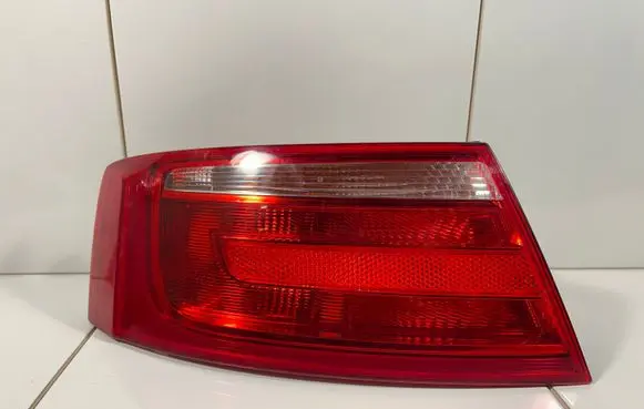 Audi A5 8T 8F Rear/tail lights 8T0945095