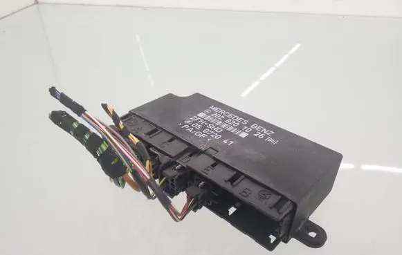 Mercedes-Benz C W202 Comfort/convenience module 2028201026