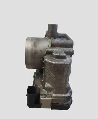 Volkswagen PASSAT B8 Throttle valve 03F133062B