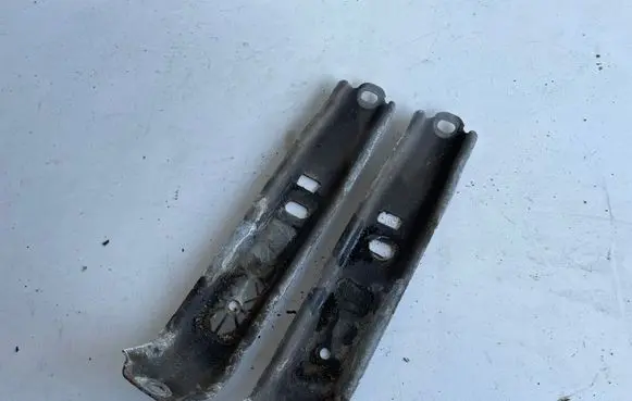 Mitsubishi Outlander Radiator support slam panel bracket 6400D977