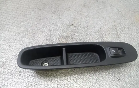 Fiat Punto Evo Electric window control switch 735500049