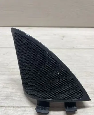 Mercedes-Benz E W213 Front door high frequency speaker A2137270900 00000009 2274315