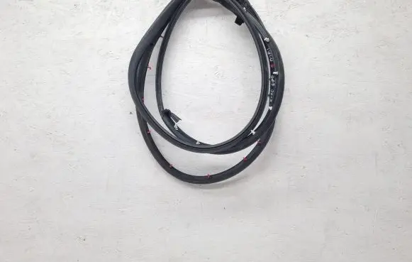 Seat Exeo (3R) Rubber seal front door window/glass 