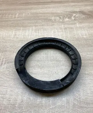 Volvo V70 Rear coil spring rubber mount 9157503
