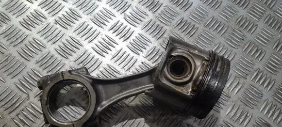 Fiat Ducato Piston with connecting rod