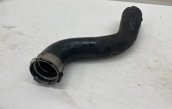 Mercedes-Benz C W204 Engine coolant pipe/hose