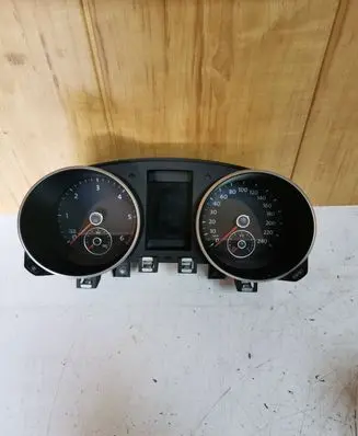 Volkswagen Golf VI Speedometer (instrument cluster) 5550025028