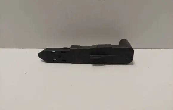 Volvo XC60 Headlight/headlamp mounting bracket 30763155