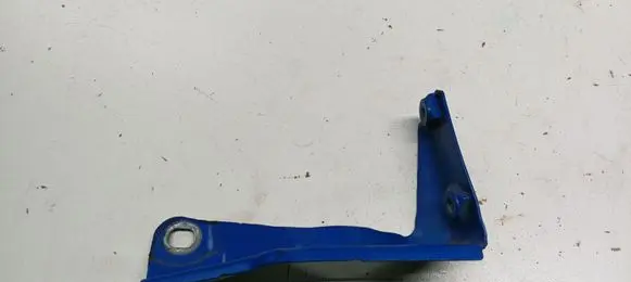 BMW X2 F39 Fender mounting bracket 7392803