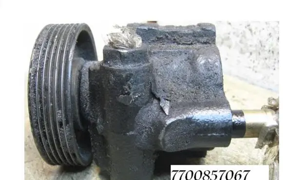 Alfa Romeo 147 Power steering pump 7700857067