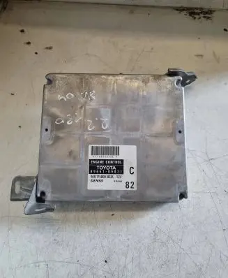 Toyota Avensis T250 Engine control unit/module 8966105821 1758008333 MB1758008333