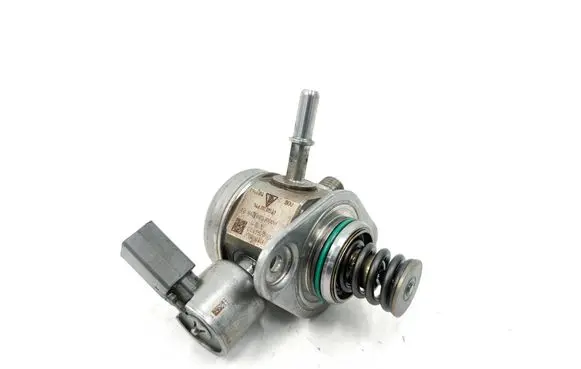 Porsche Macan (95B) Fuel injection high pressure pump 94611031561 0261520304