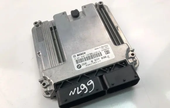 BMW X5 F15 Engine control unit/module ECU 8577838 0281030740