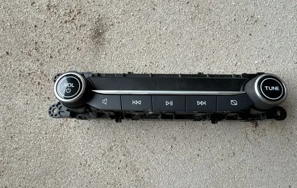 Ford Kuga III Sound control switch LJ6T18K811CB 17033088