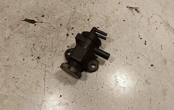 BMW X5 F15 Turbo solenoid valve 8509323