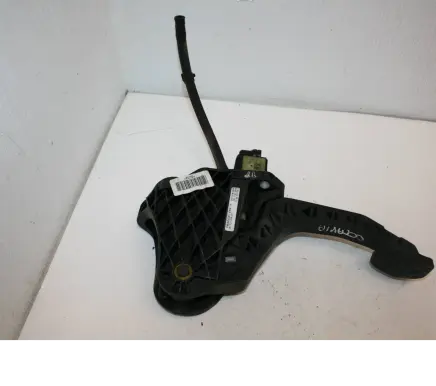 Clutch pedal