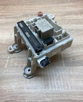 Toyota Prius (XW20) Fuse module 435H01